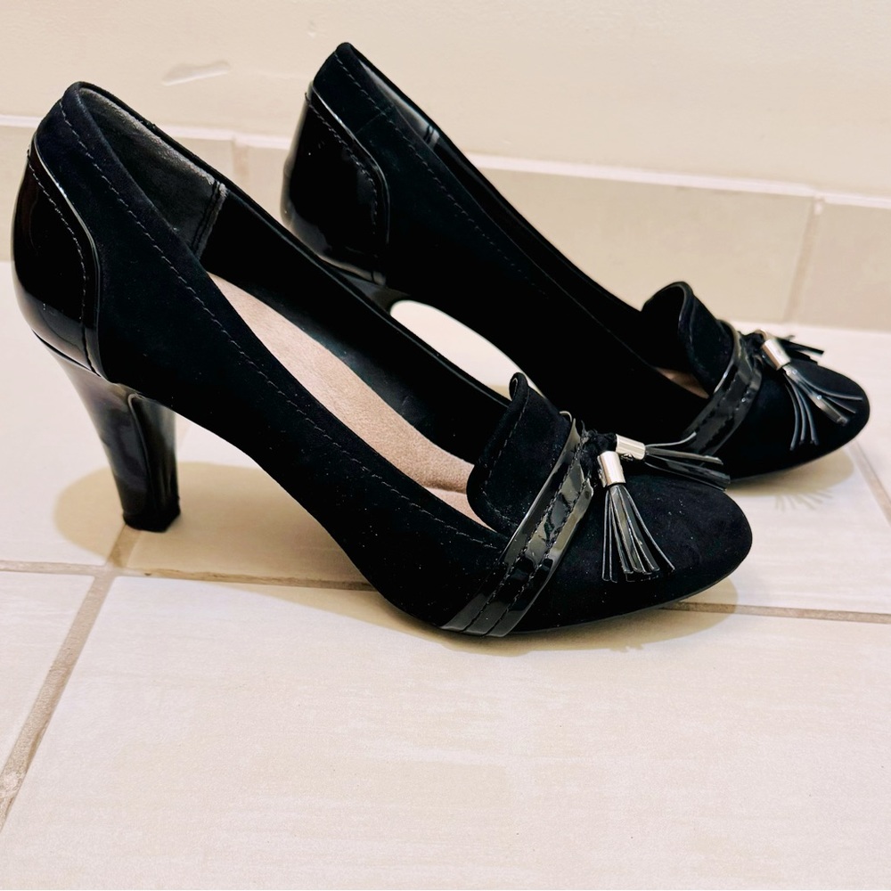 Giani Bernini 
Women's 9.5 Black faux suede leather memory foam block high heels